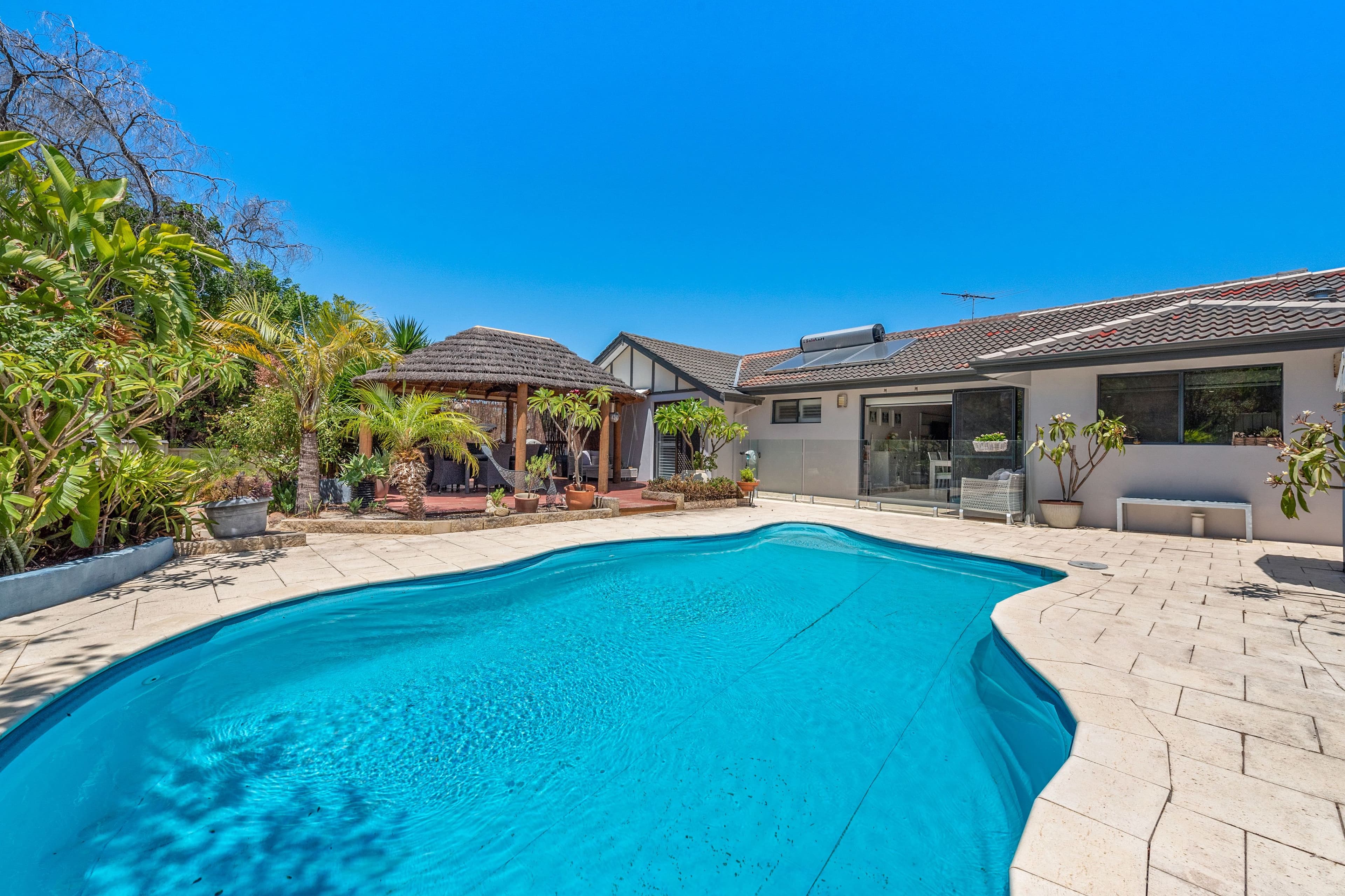 24 Koombana Way, Kallaroo WA 6025, Kallaroo - Thumbnail 3