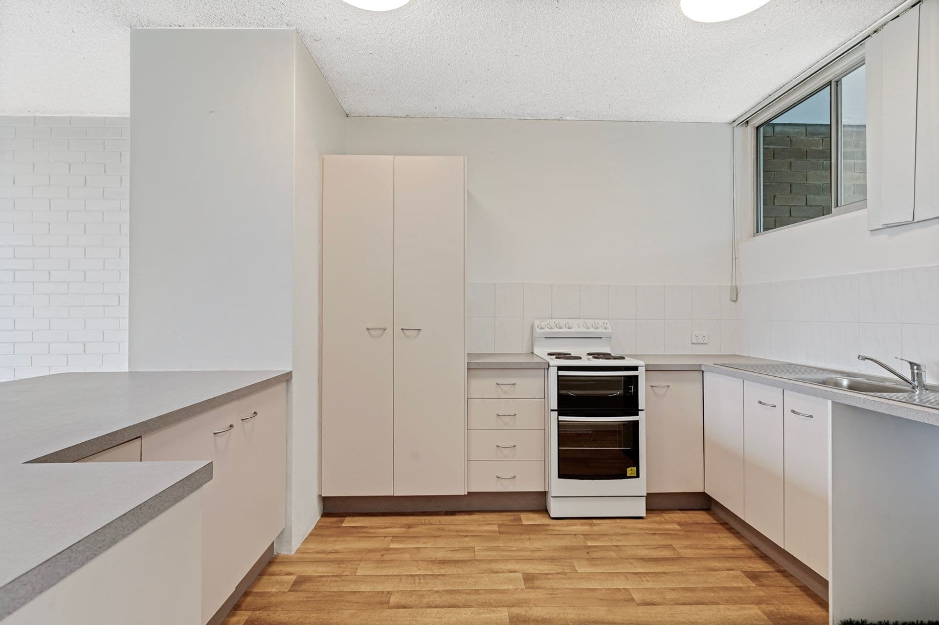 4/12 Queen Street, Kings Beach, QLD, 4551, Kings Beach - Thumbnail 6