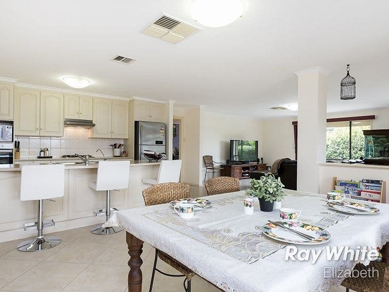 6 Christine Circuit, Craigmore SA 5114, Craigmore - Thumbnail 4
