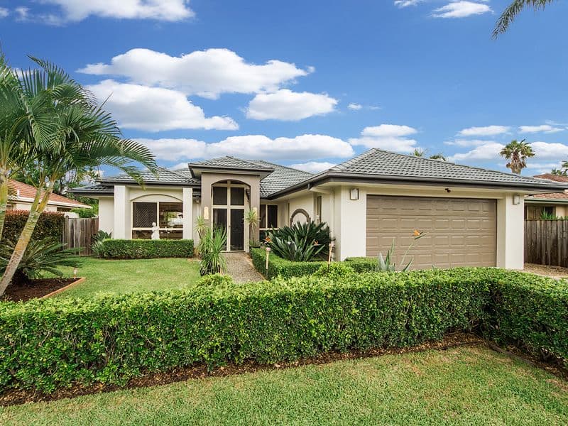 4 Shinnecock Close, Hope Island QLD 4212, Hope Island - Thumbnail 2