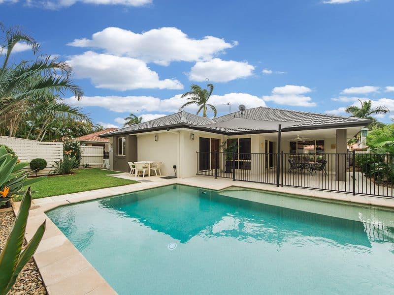 4 Shinnecock Close, Hope Island QLD 4212, Hope Island - Thumbnail 3