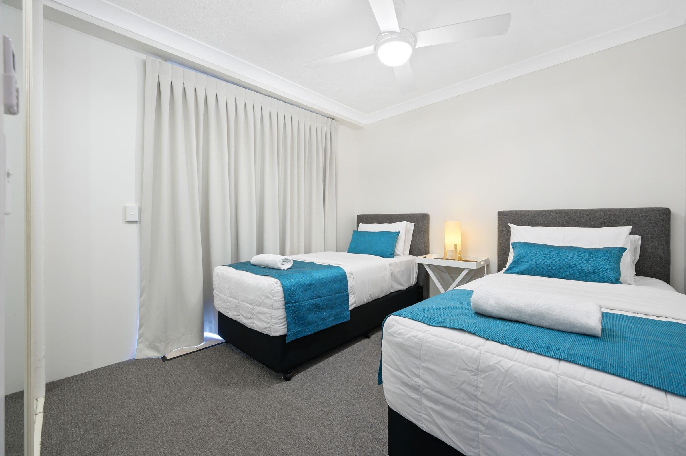 8 Philip Avenue, Broadbeach QLD 4218, Broadbeach - Thumbnail 8