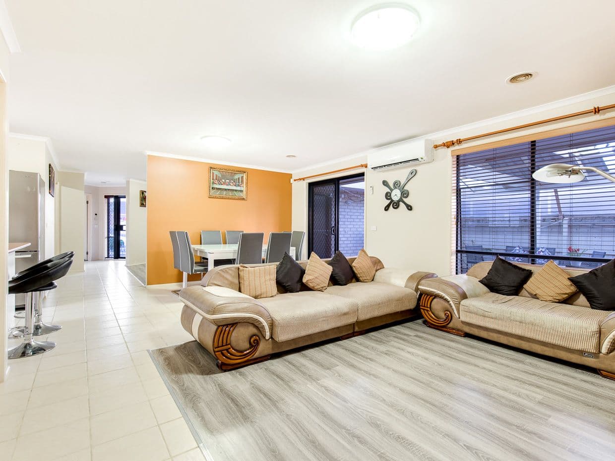 16 Perez Court, Werribee VIC 3030, Werribee - Thumbnail 2