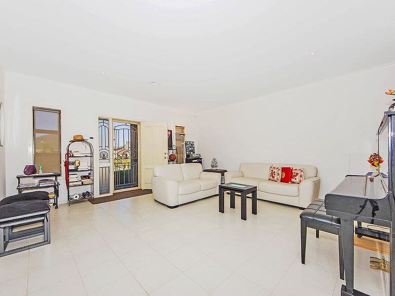 10 Azure Drive, Tarneit VIC 3029, Tarneit - Thumbnail 3