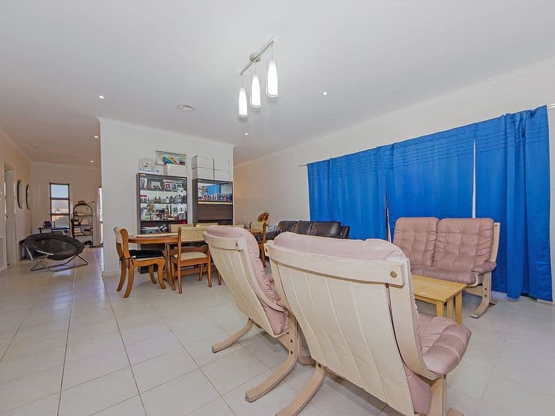 10 Azure Drive, Tarneit VIC 3029, Tarneit - Thumbnail 6