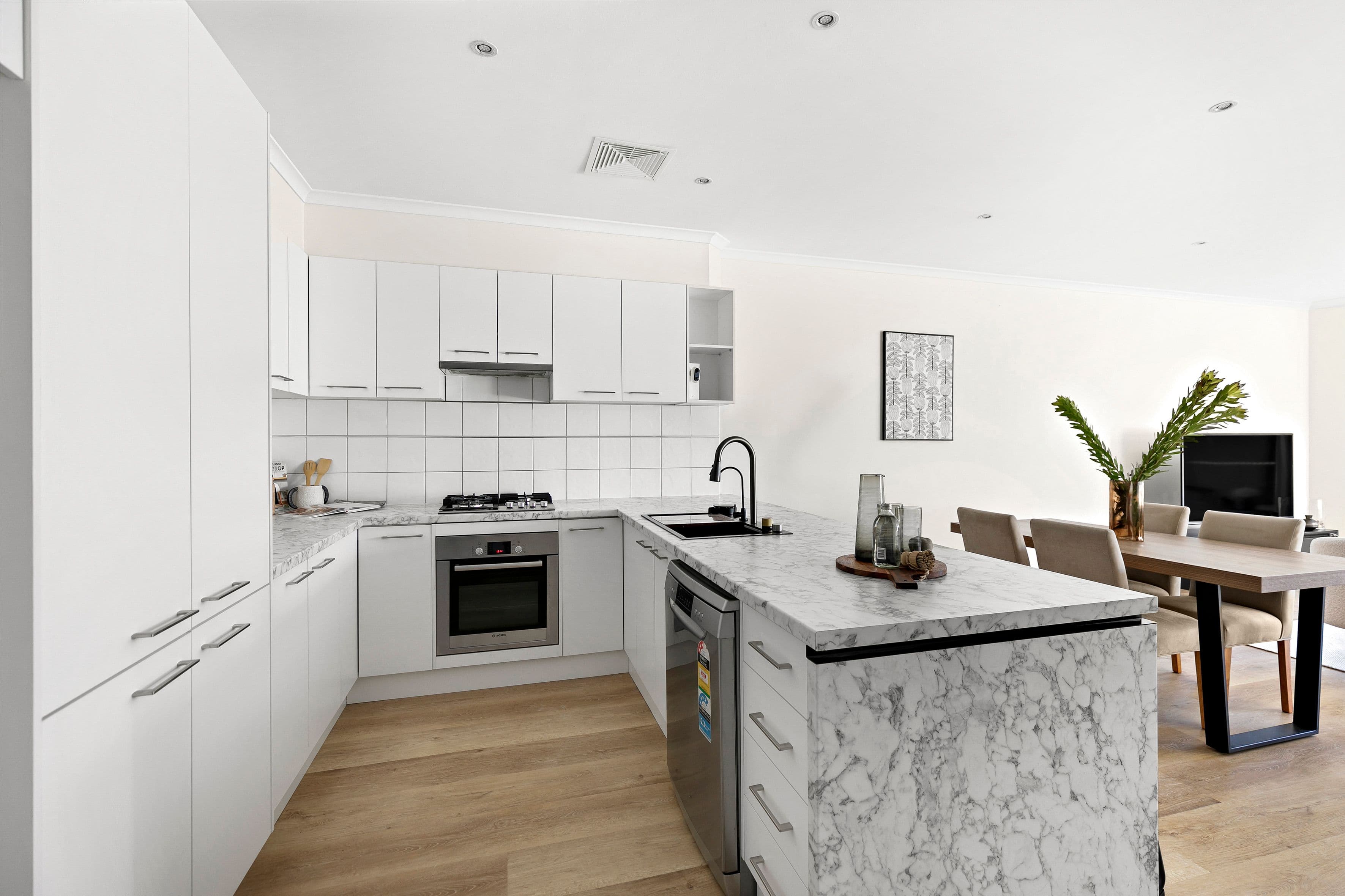 169 Urquhart Street, Coburg VIC 3058, Coburg - Thumbnail 3