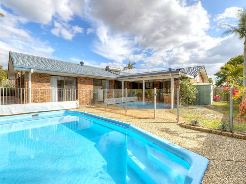 8 Rani Close, MOUNT OMMANEY QLD 4074, Mount Ommaney - Image 1