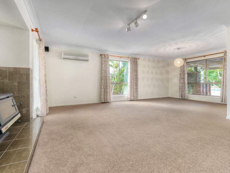 8 Rani Close, MOUNT OMMANEY QLD 4074, Mount Ommaney - Thumbnail 3