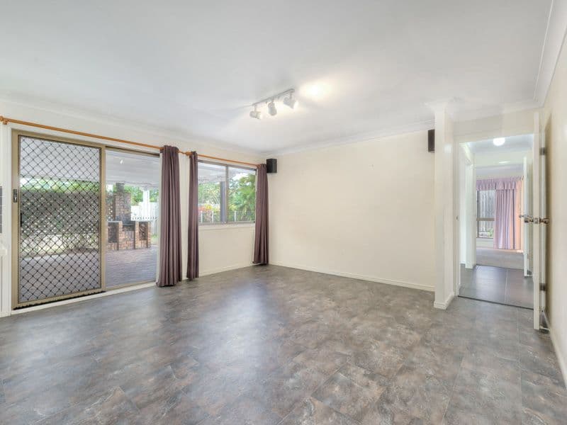 8 Rani Close, MOUNT OMMANEY QLD 4074, Mount Ommaney - Thumbnail 5