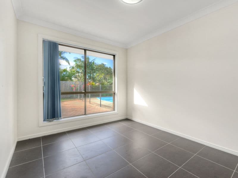 8 Rani Close, MOUNT OMMANEY QLD 4074, Mount Ommaney - Thumbnail 8