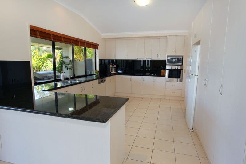 14 Mariner Place, TWIN WATERS QLD 4564, Twin Waters - Thumbnail 5