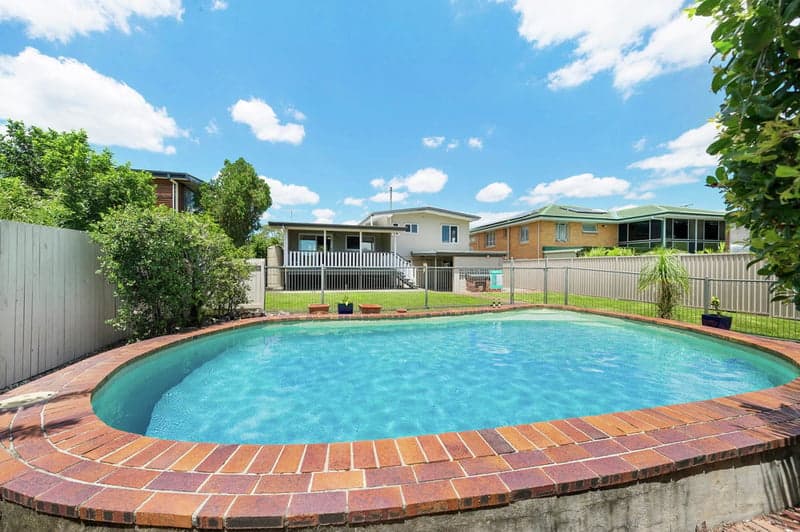 93 Basnett Street, Chermside West - Thumbnail 2