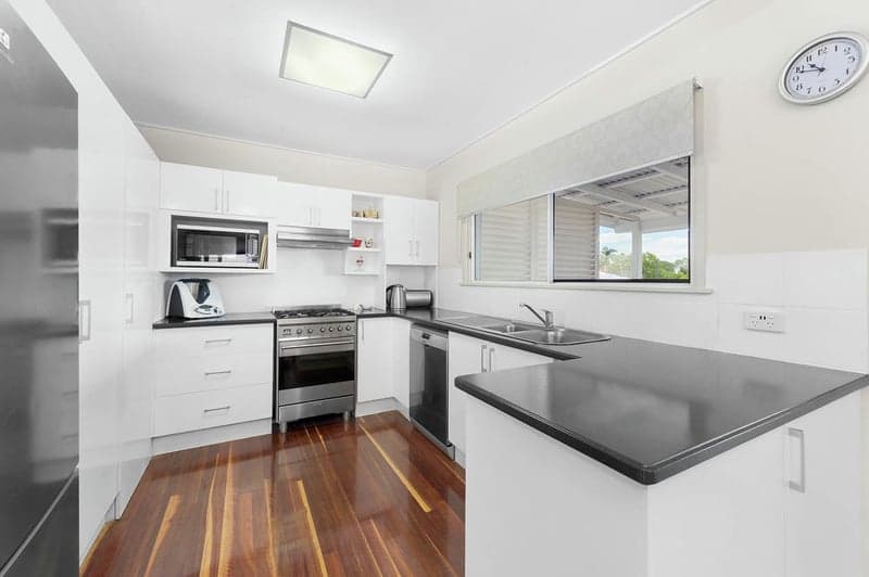 93 Basnett Street, Chermside West - Thumbnail 8