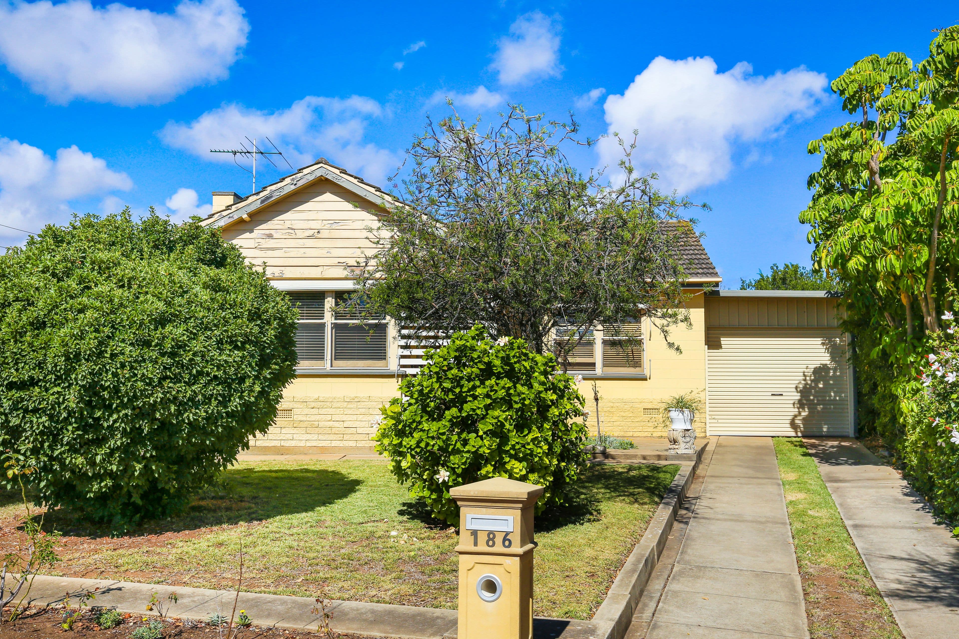 186 Seacombe Road, Seaview Downs SA 5049, Seaview Downs - Thumbnail 2