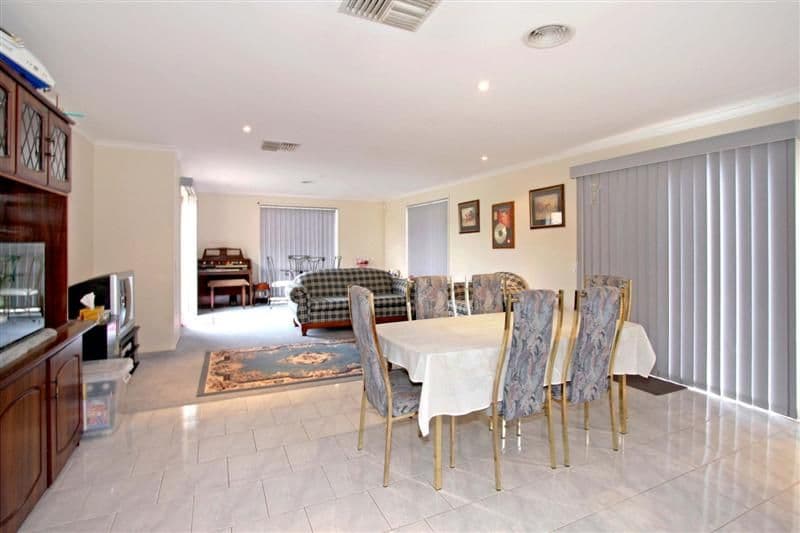 25 Shearer Close, SYDENHAM VIC 3037, Sydenham - Thumbnail 4