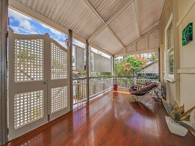 14 Macrossan Avenue, NORMAN PARK QLD 4170, Norman Park - Thumbnail 2