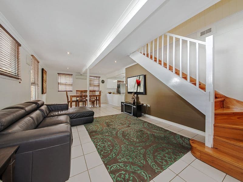 14 Macrossan Avenue, NORMAN PARK QLD 4170, Norman Park - Thumbnail 3
