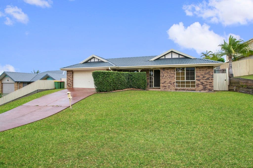 32 Chesterfield Crescent, WELLINGTON POINT QLD 4160, Wellington Point - Image 1