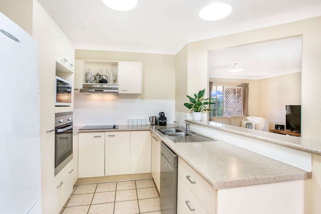32 Chesterfield Crescent, WELLINGTON POINT QLD 4160, Wellington Point - Thumbnail 3