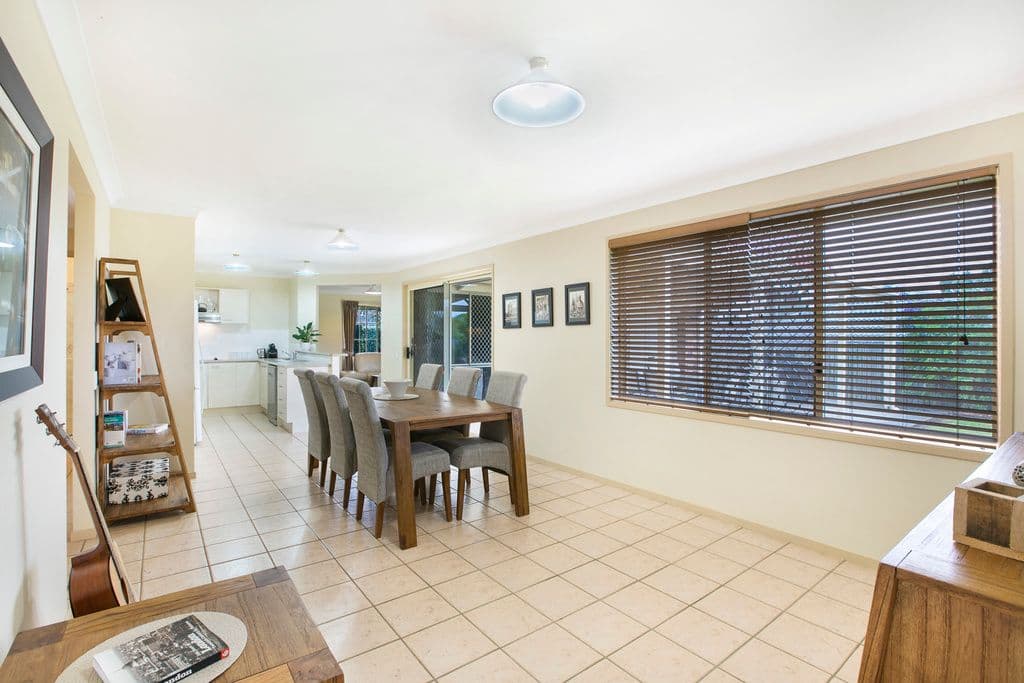 32 Chesterfield Crescent, WELLINGTON POINT QLD 4160, Wellington Point - Thumbnail 4