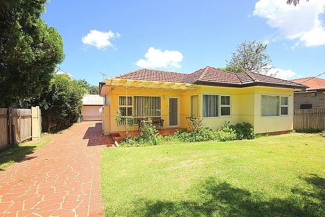 25 Railway Parade, Condell Park NSW 2200, Condell Park - Image 1