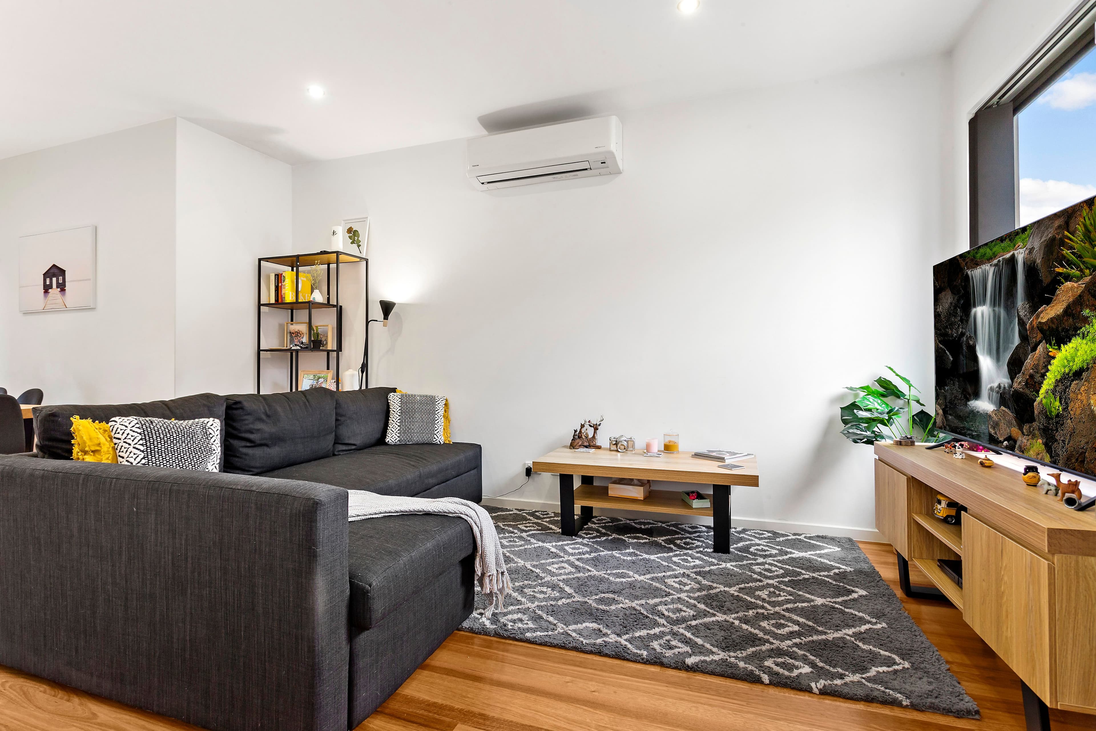 7 Dorothy Avenue, Thomastown VIC 3074, Thomastown - Thumbnail 2