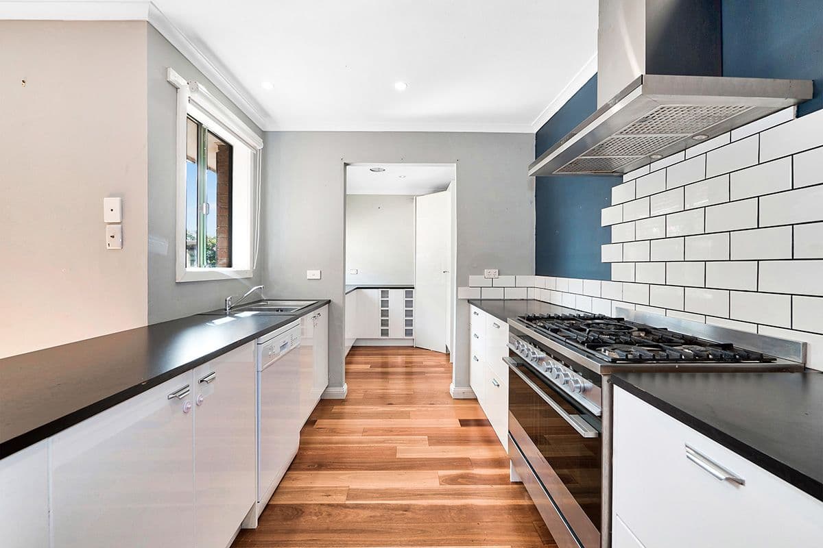 3 Maureen Close, Cranbourne West VIC 3977, Cranbourne West - Thumbnail 3