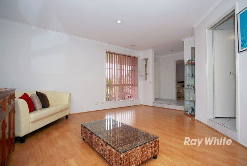 6 Oates Court, CRANBOURNE NORTH VIC 3977, Cranbourne North - Thumbnail 5