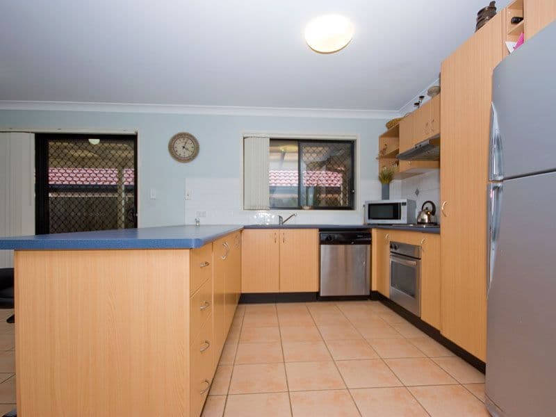 9 Bullen Court, FOREST LAKE QLD 4078, Forest Lake - Thumbnail 2