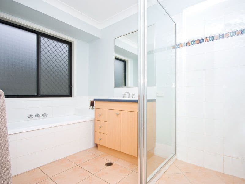 9 Bullen Court, FOREST LAKE QLD 4078, Forest Lake - Thumbnail 7