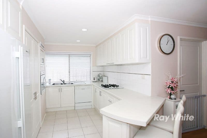 11 Daphne Way, CRANBOURNE NORTH VIC 3977, Cranbourne North - Thumbnail 4
