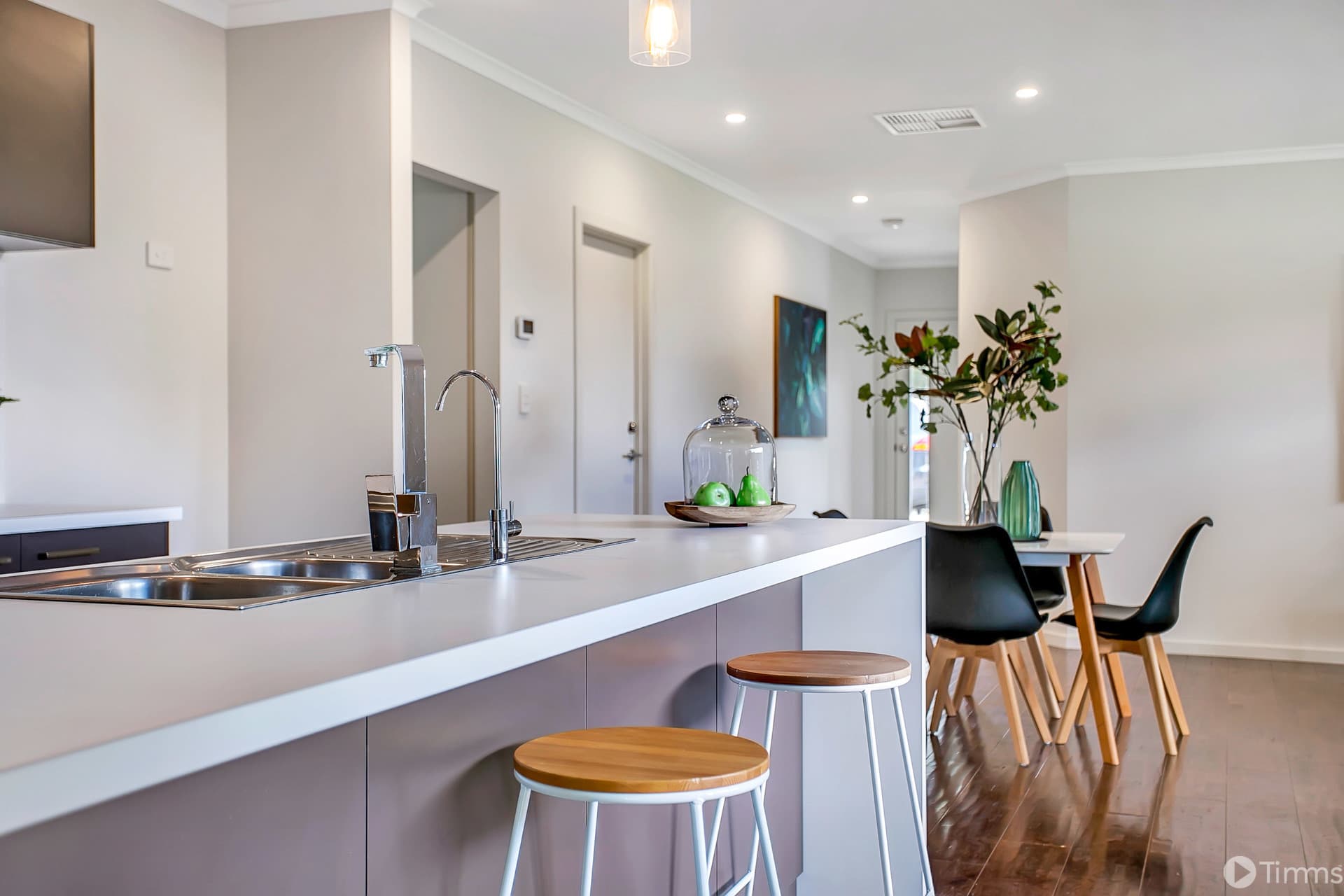56 Golf Course Drive, Woodcroft - Thumbnail 5