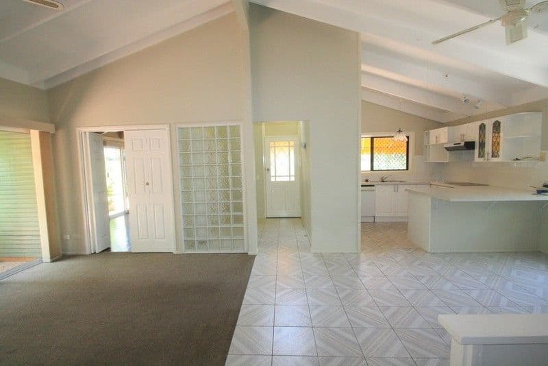 137 Shailer Road, SHAILER PARK QLD 4128, Shailer Park - Thumbnail 4