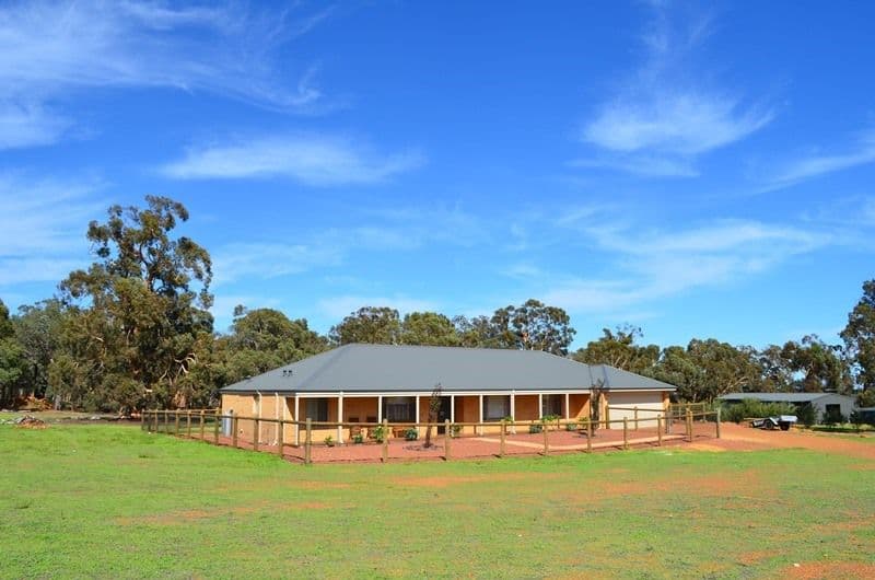 28 ROSELLA Way, Lower Chittering WA 6084, Lower Chittering - Thumbnail 2