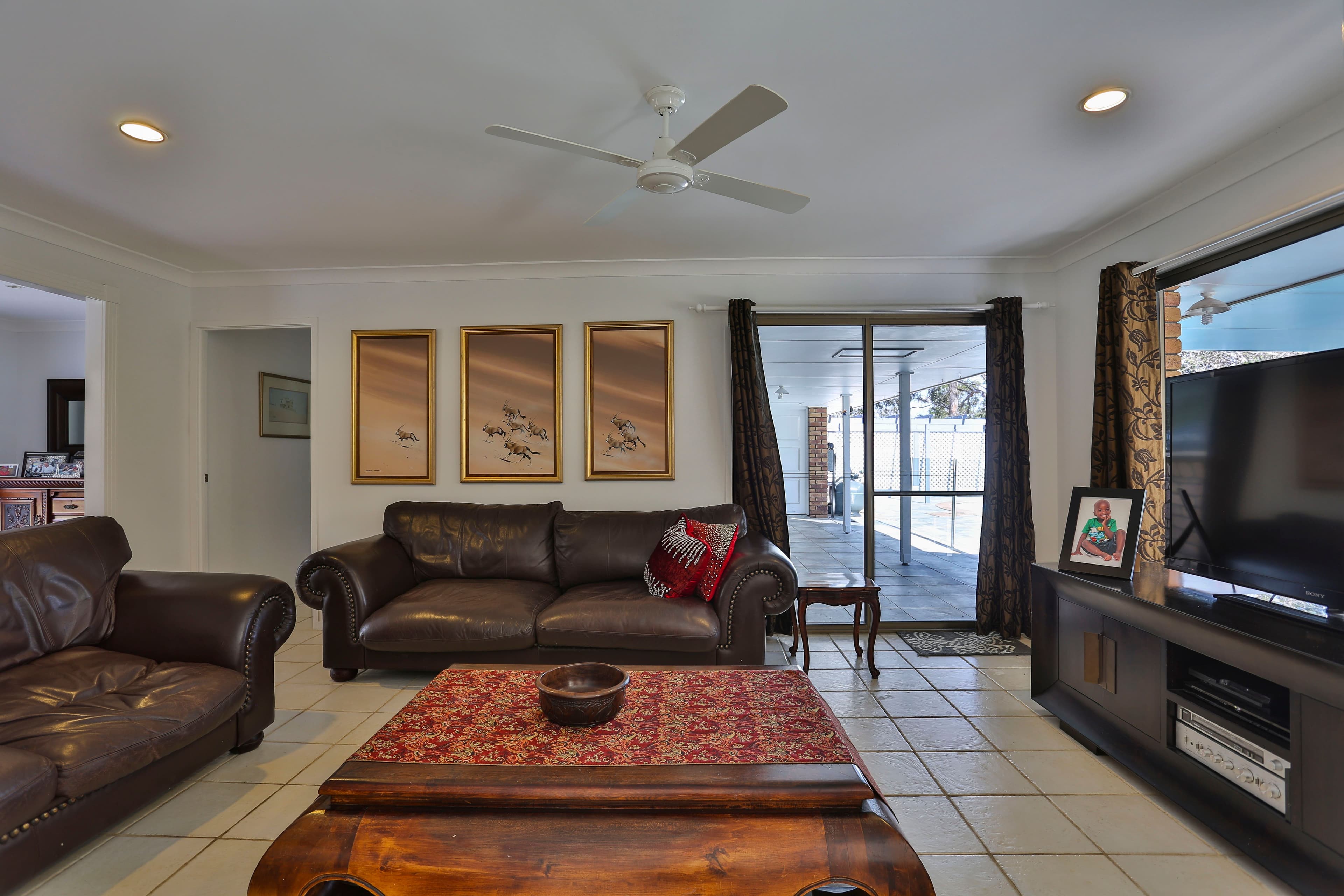 8 Dippel Street, Middle Ridge QLD 4350, Middle Ridge - Thumbnail 3