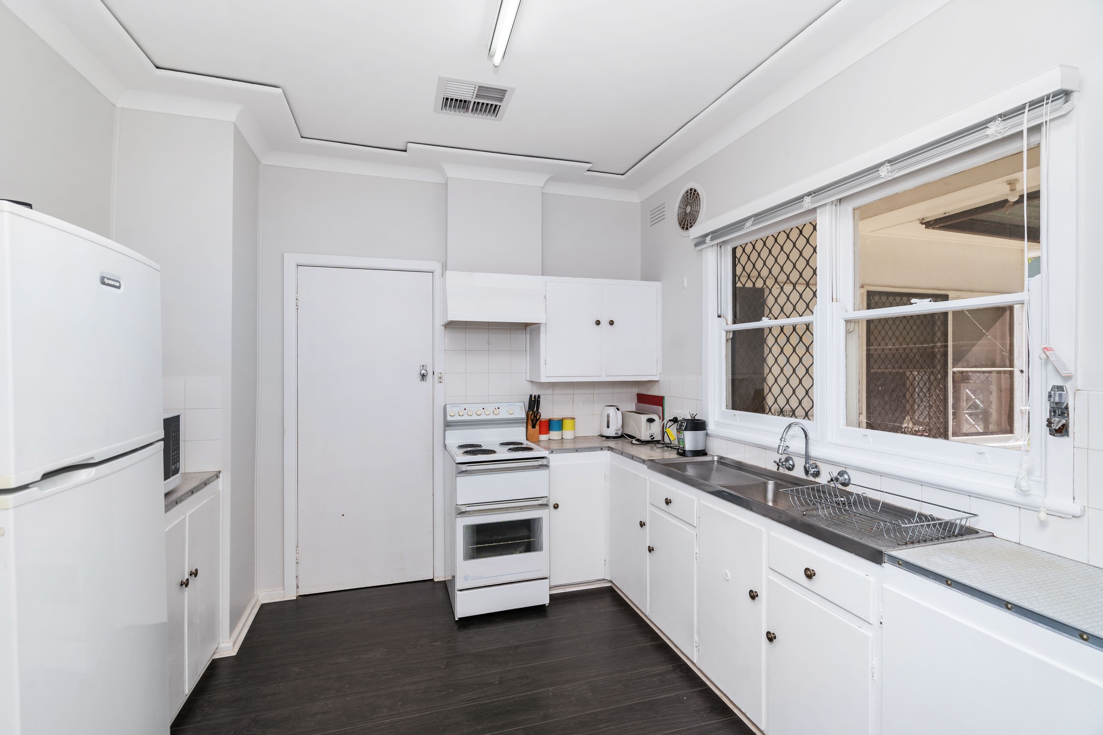 150 Lake Albert Road, Kooringal NSW 2650, Kooringal - Thumbnail 4