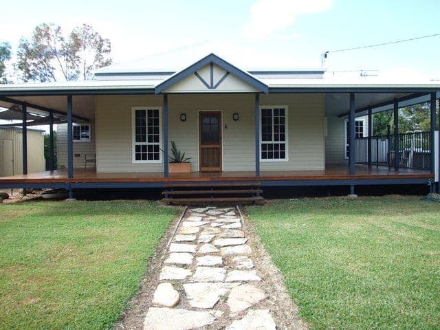 127 Thistle Street, BLACKALL QLD 4472, Blackall - Image 1