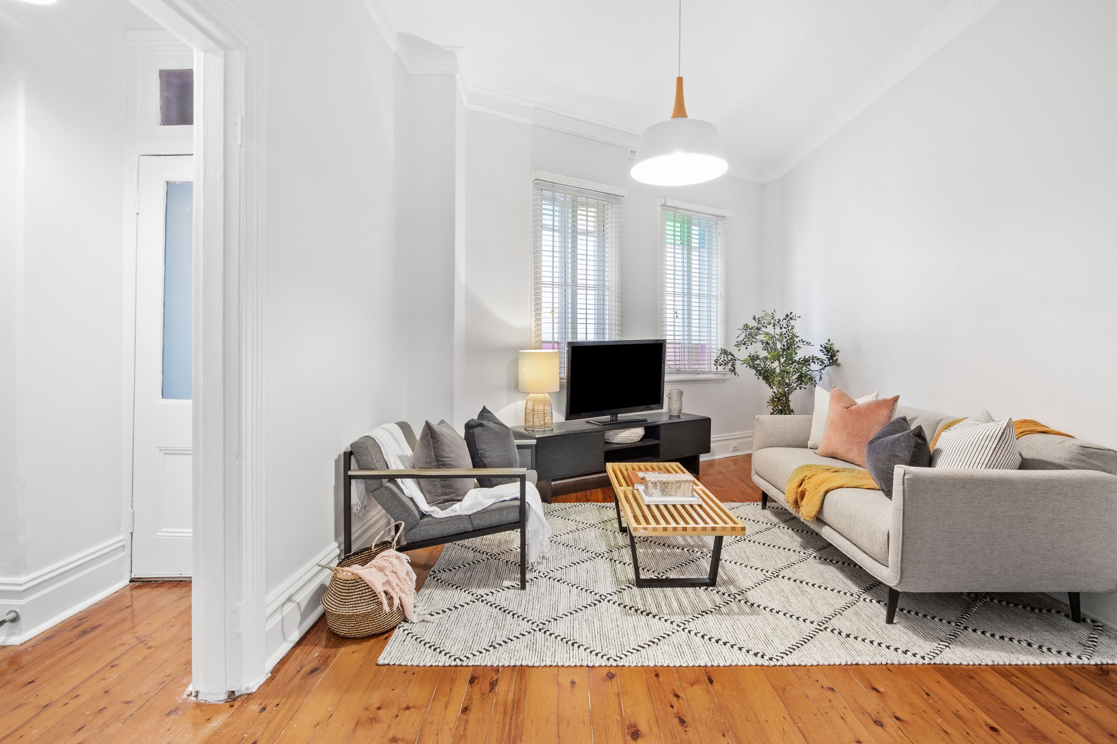 21 Gibbes Street, Newtown NSW 2042, Newtown - Thumbnail 2