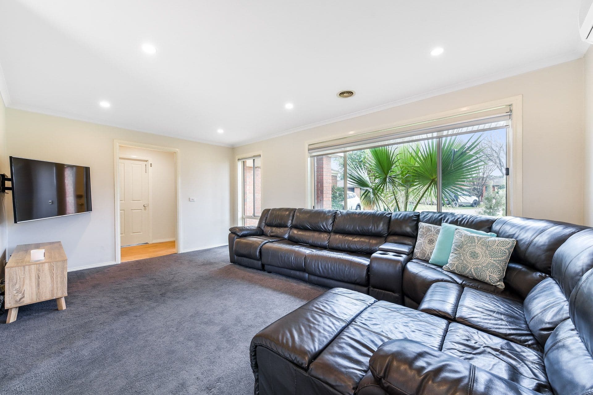11 Balmaceda Court, Berwick VIC 3806, Berwick - Thumbnail 5