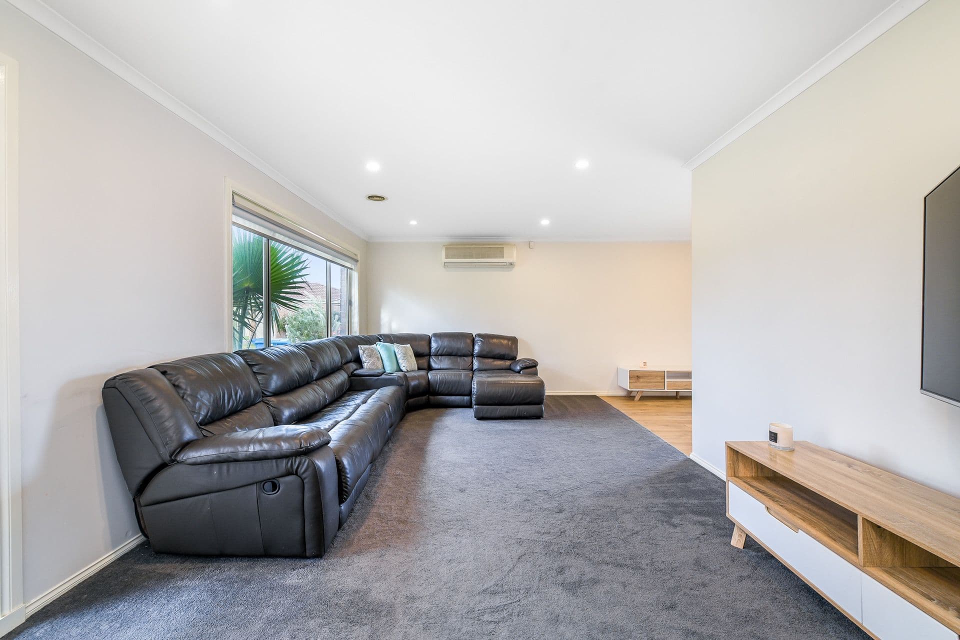 11 Balmaceda Court, Berwick VIC 3806, Berwick - Thumbnail 6