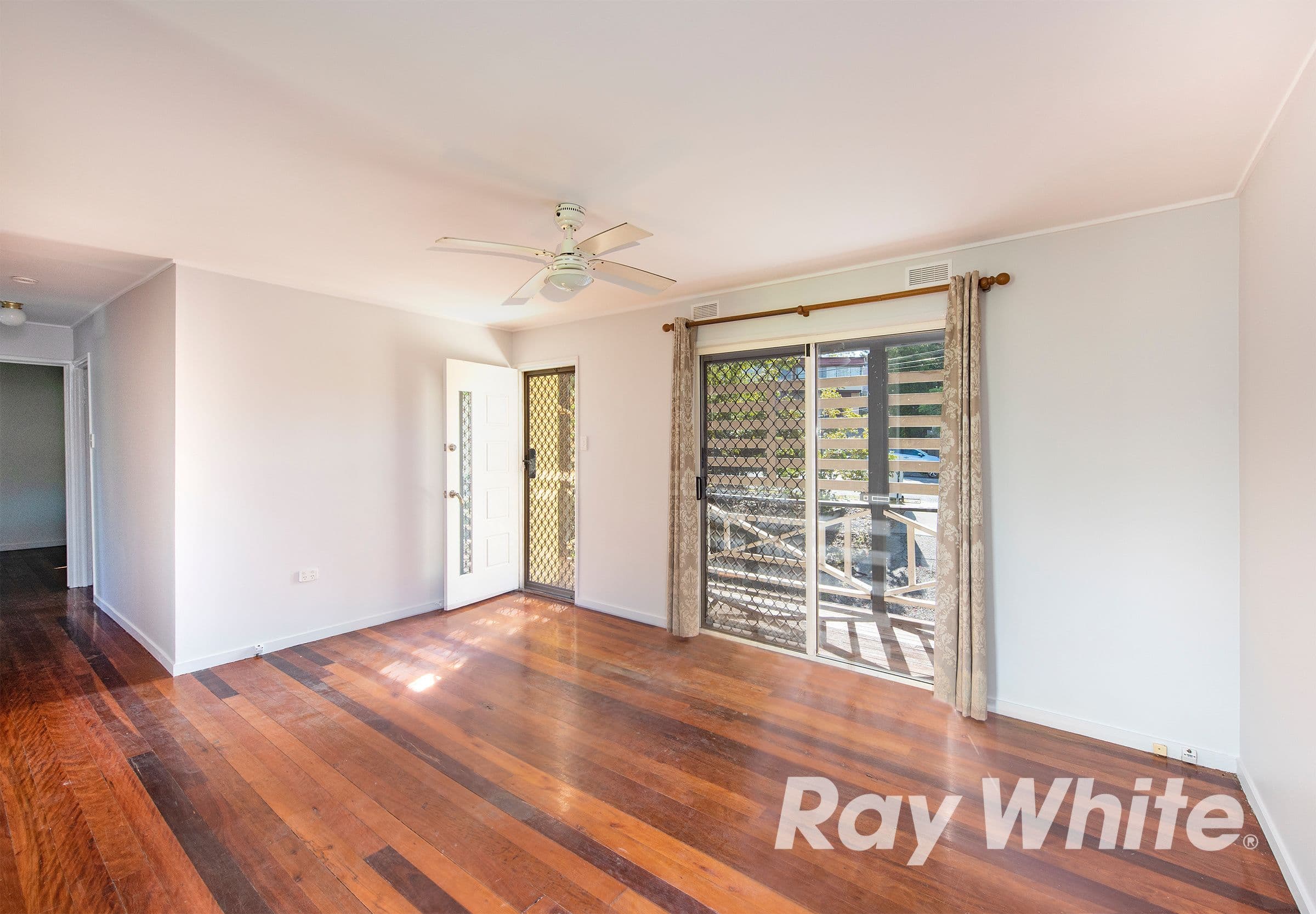 8 Licola Street, Woodridge QLD 4114, Woodridge - Thumbnail 4