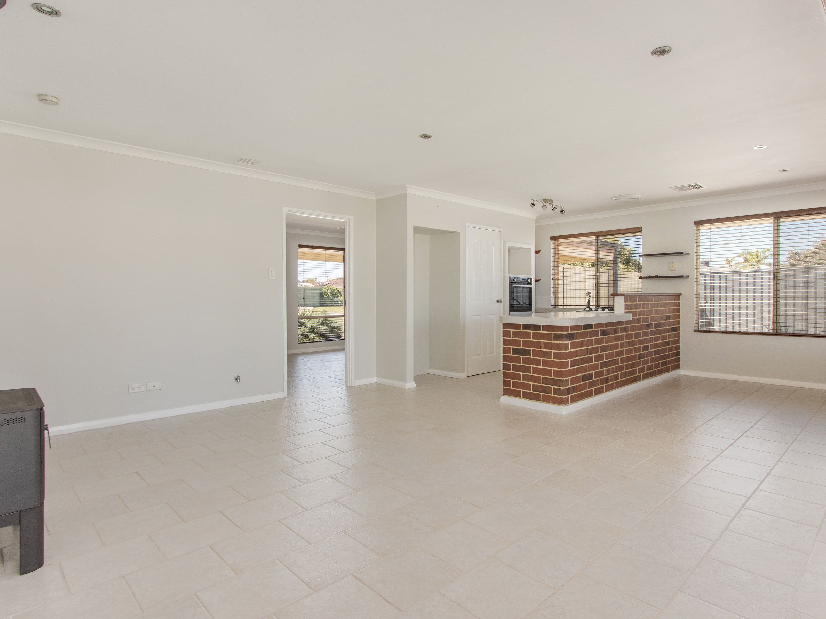1 Swallow Grove, Waikiki WA 6169, Waikiki - Thumbnail 6
