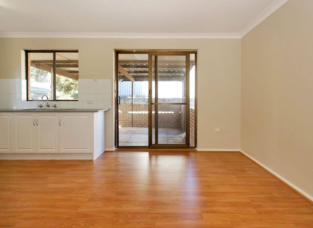 16 Roxwell Way, GIRRAWHEEN WA 6064, Girrawheen - Thumbnail 4