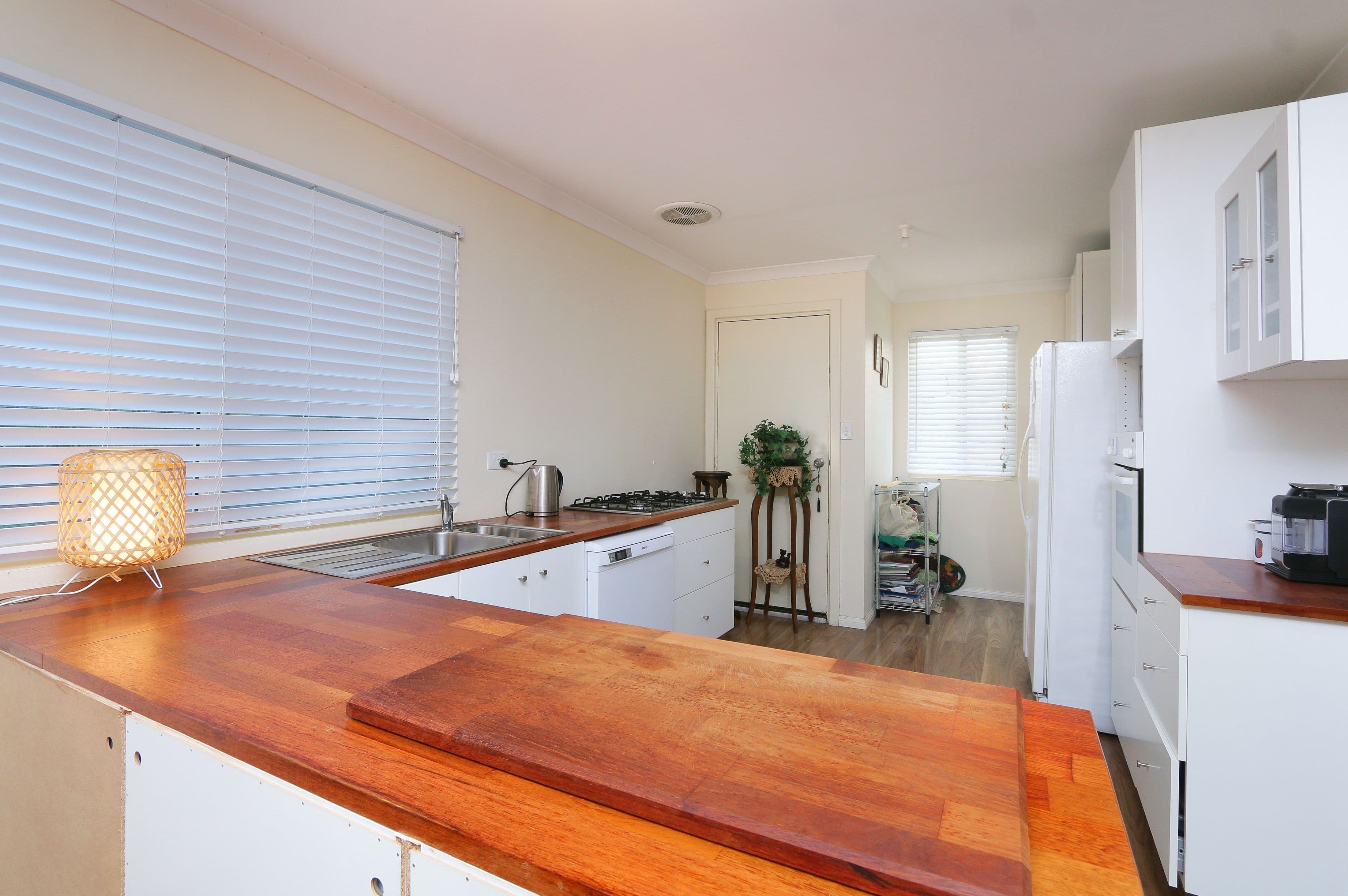 11 Leontes Way, Coolbellup WA 6163, Coolbellup - Thumbnail 7
