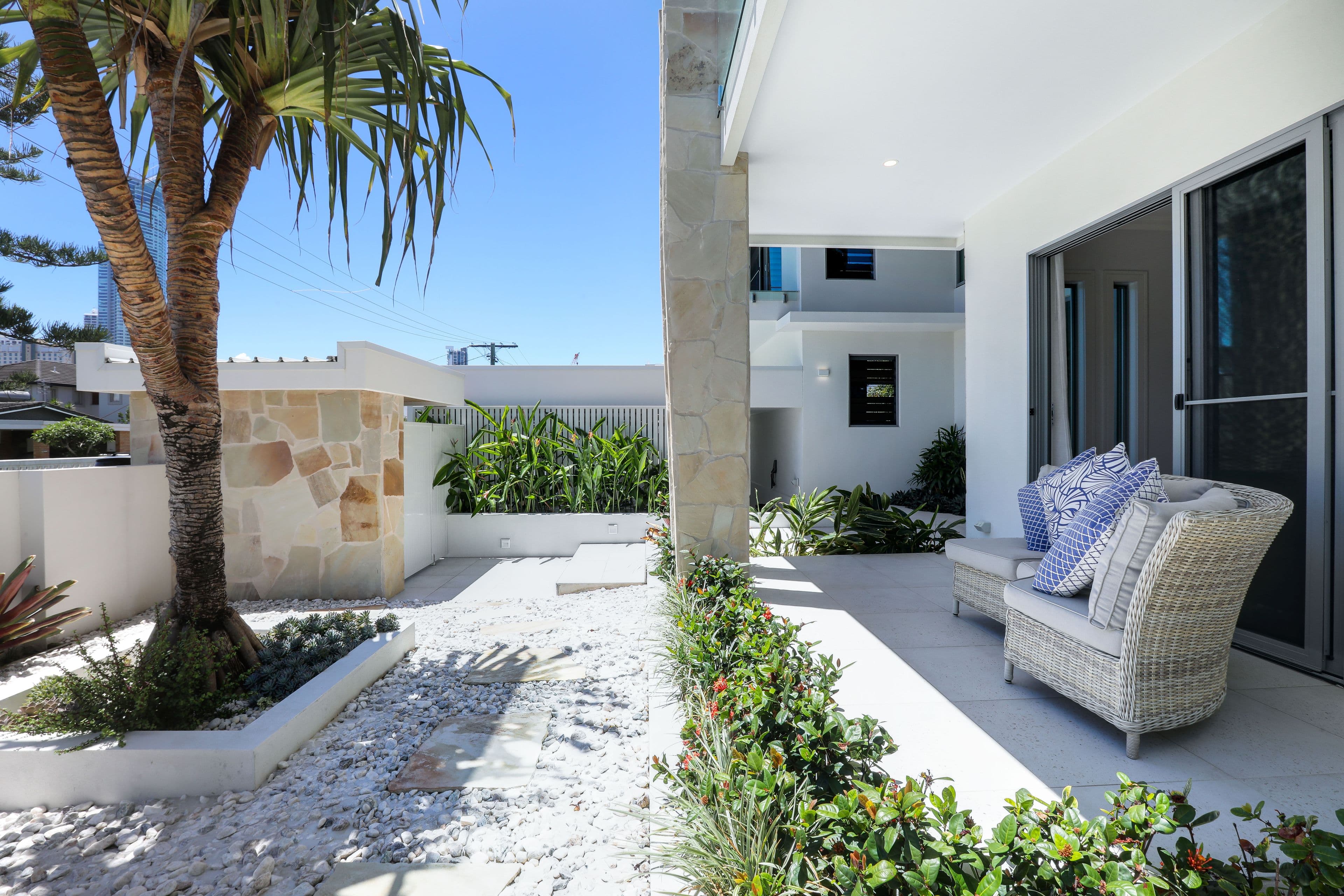 22 Naples Avenue, Isle Of Capri QLD 4217, Isle Of Capri - Thumbnail 4