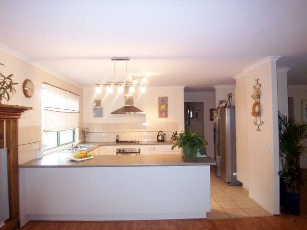 6 Sunrise Court, Carrum Downs VIC 3201, Carrum Downs - Thumbnail 2