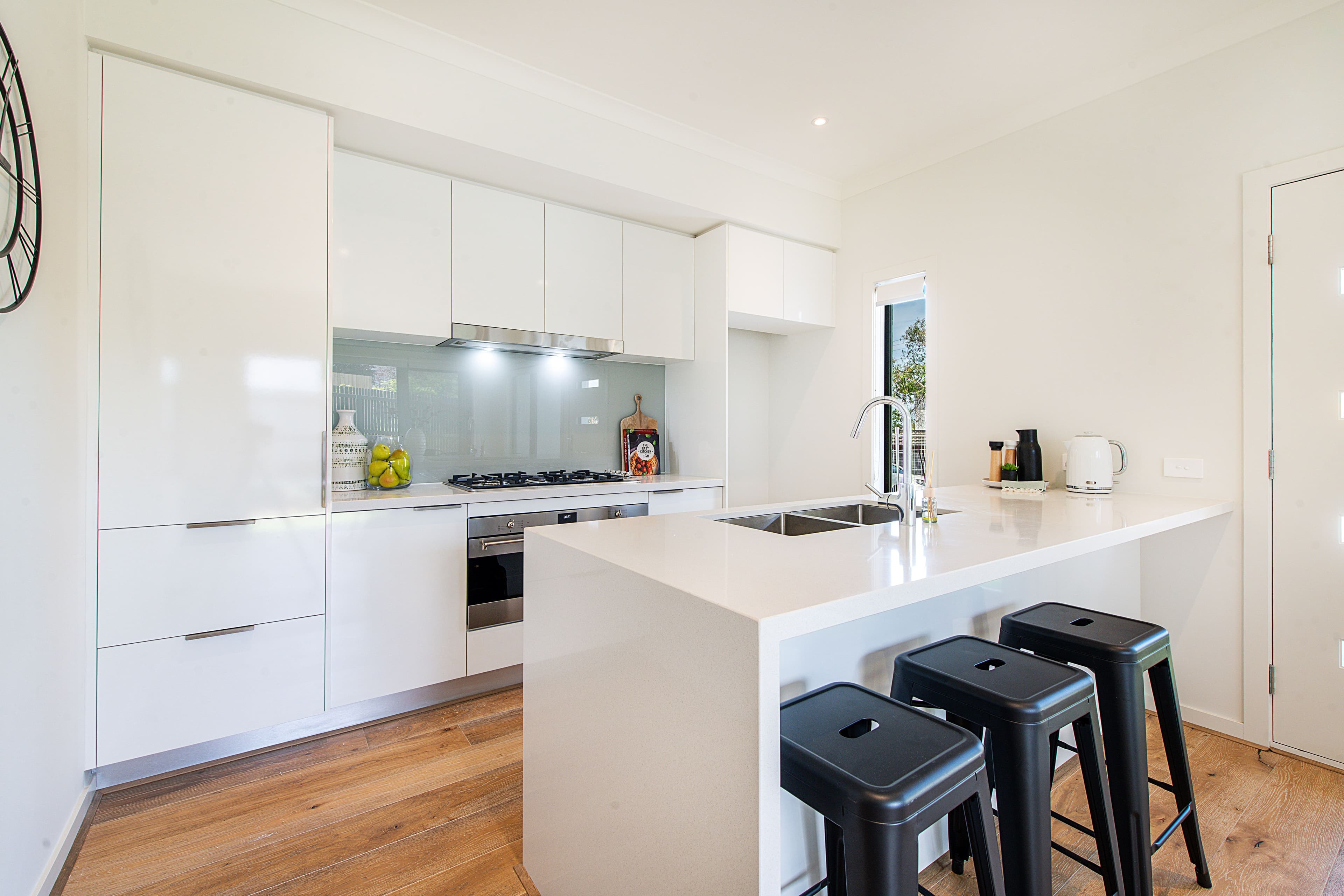 9-10 Luton Court, Rowville VIC 3178, Rowville - Thumbnail 3