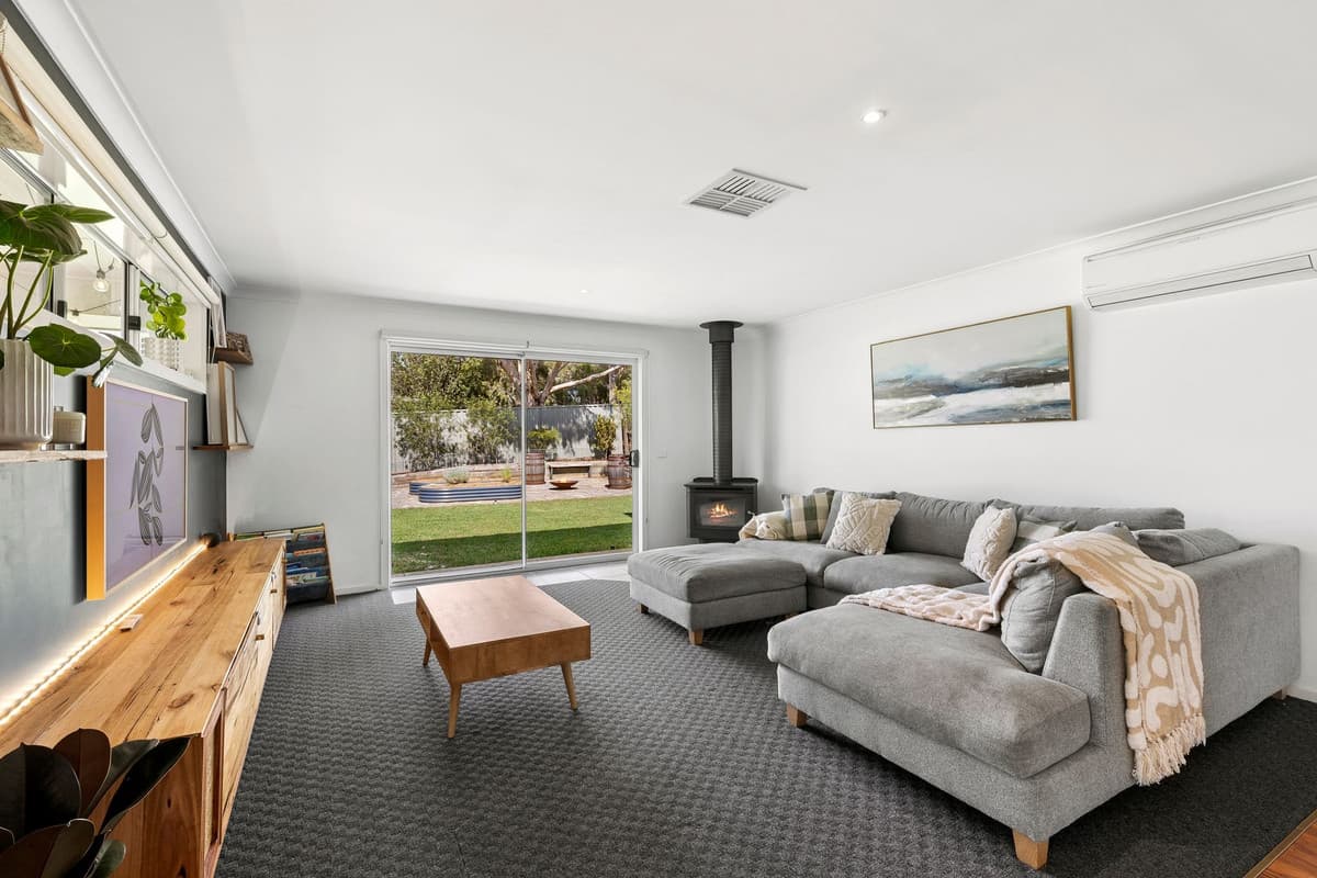 8 Willowbrae Way, Bannockburn VIC 3331, Bannockburn - Thumbnail 4