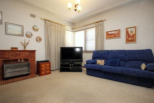 10 Wingara Street, Chester Hill NSW 2162, Chester Hill - Thumbnail 2