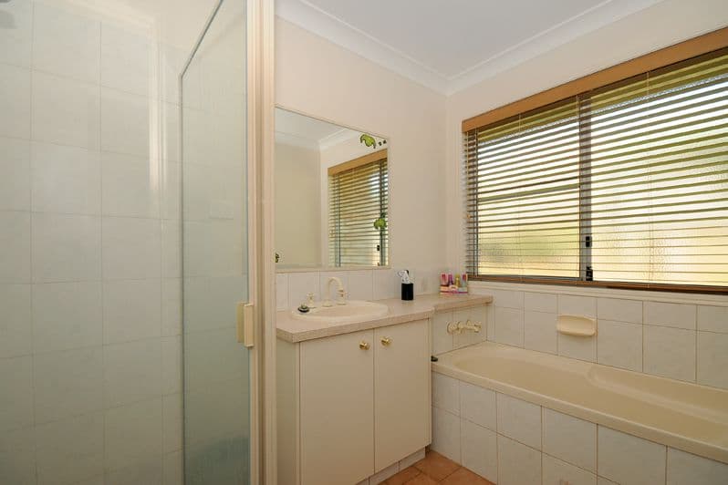 64 Bouganvillea Drive, Middle Ridge QLD 4350, Middle Ridge - Thumbnail 6
